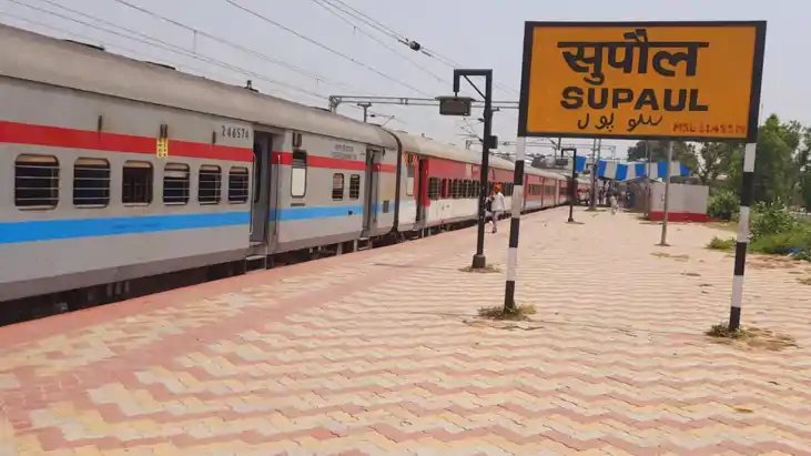 सांसद दिलेश्वर कामैत की पहल पर नई दिल्ली–सुपौल स्पेशल ट्रेन 
