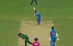 तीसरे वनडे में भी कोहली की विराट पारी, जायसवाल ने जमाया करियर का पहला शतक, शृंखला भारत के नाम