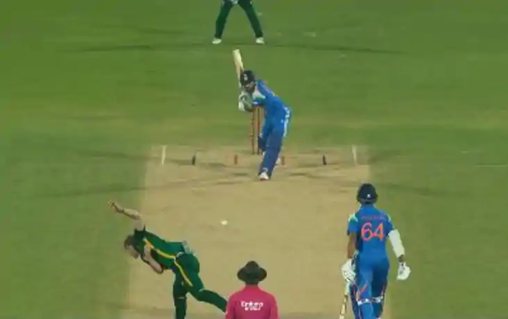 तीसरे वनडे में भी कोहली की विराट पारी, जायसवाल ने जमाया करिय