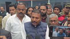 Bihar News : सदर अस्पताल में डॉक्टर को गायब देखकर भड़के भाजपा विधायक, सिविल सर्जन को कार्रवाई का दिया निर्देश 