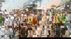 सिमराही में अतिक्रमण हटाने को लेकर दूसरे दिन भी चला प्रशासन का डंडा