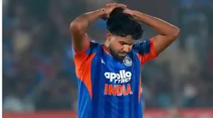 T20 वर्ल्ड कप से पहले टीम इंडिया को बड़ा झटका: तेज गेंदबाज हर