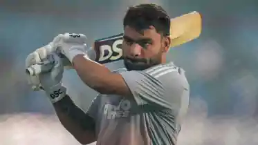 रिंकू सिंह की फेसबुक आईडी हैक कर 'कमाई' पर डाका, हैकर्स ने बदली मेल आईडी और बैंक डिटेल्स