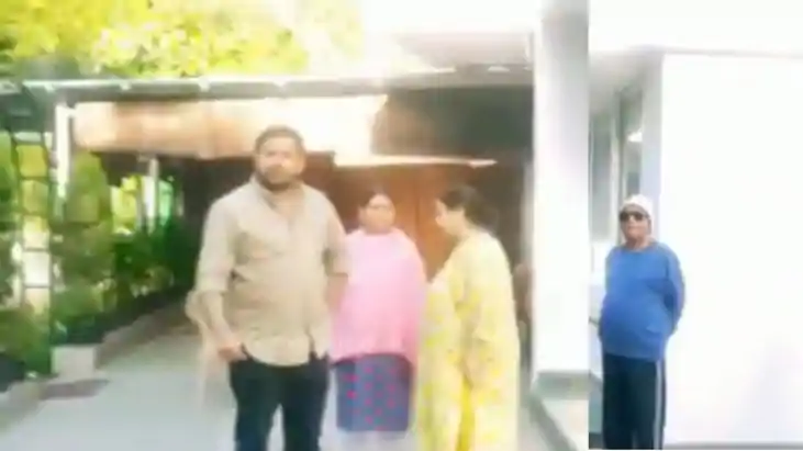 Tejashwi Returns from Abroad Meets Lalu 