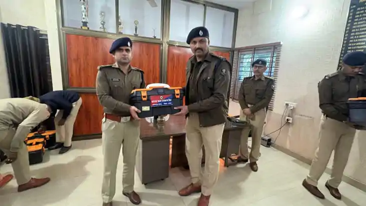 नवादा पुलिस हुई 'हाईटेक': थानों को मिली 'क्राइम सीन किट', अब