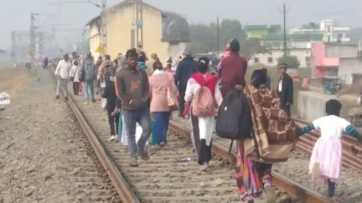 देश के इस रूट पर राजधानी एक्सप्रेस सहित कई ट्रेनें हुई बंद, 