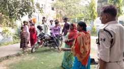 Bihar News : सासाराम में प्रेमी ने पीट-पीटकर की प्रेमिका की हत्या, 6 बच्चों का रो-रोकर हुआ बुरा हाल, आरोपियों की तलाश में जुटी पुलिस 