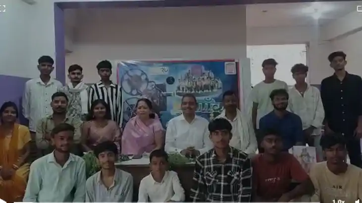  "गाँव से AI तक" 