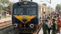 Kishanganj district thakurganj Loco pilot leaves train at railway station and said My duty is over 