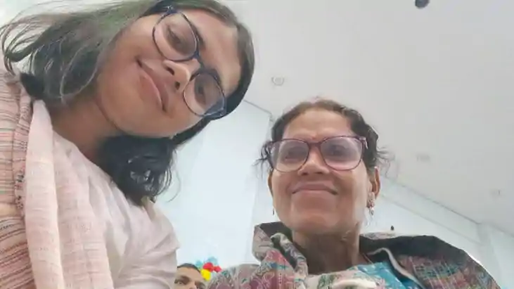 बाप दरोगा, बेटी अफसर:  पुलिसकर्मी पिता की लाडली बनी IPS, बेग