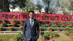 बाढ़ के लाल ने यूपीएससी में गाड़ा झंडा: इस्तित्व आनंद ने 50वां स्थान प्राप्त कर क्षेत्र का नाम किया रौशन