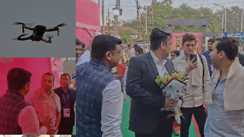  Bihar Vidhansabha Chunav 2025: नालंदा में लोकतंत्र का ग्लोबल क्लासरूम,  मतदान प्रक्रिया देखने कोलंबियाई प्रतिनिधिमंडल पहुंचा मॉडल बूथ