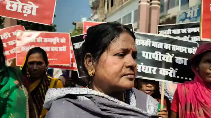 Bihar Election 2025 : अश्लील वीडियो वायरल होने के बाद महिलाओ