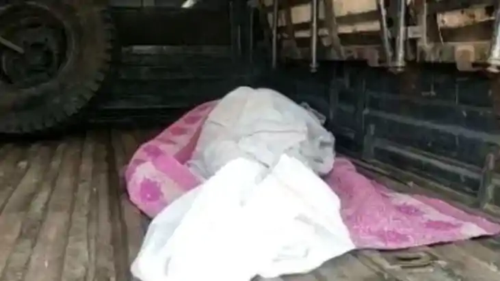 पिता की दूसरी शादी से नाराज़ बेटे ने सौतेली माँ का गला घोंटा