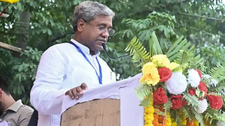 Bihar Vidhansabha Chunav : बिहार सरकार के मंत्री संतोष सुमन 