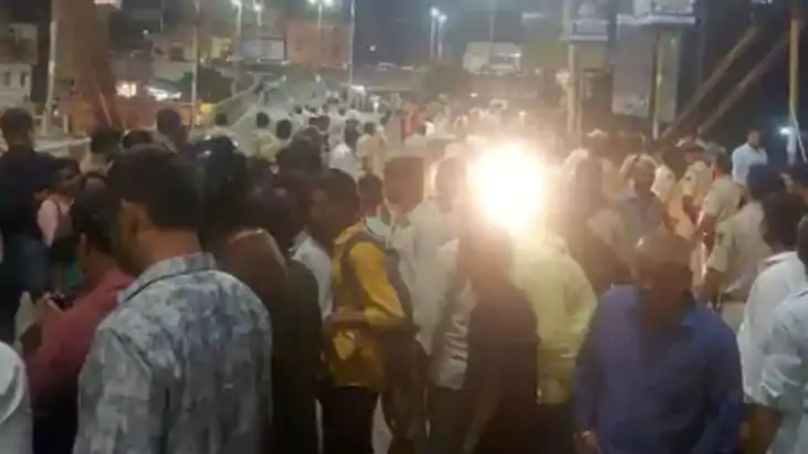 पटना में रफ्तार का कहर मासूम को अज्ञात वाहन ने रौदा मौत,परिज पटना में रफ्तार का कहर मासूम को अज्ञात वाहन ने रौदा मौत,परिज