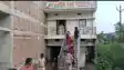 गेस्ट हाउस में पुलिस की छापेमारी : 9 युवतियों समेत 15 हिरासत में, मचा हड़कंप