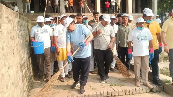 MP Vivek Thakur 