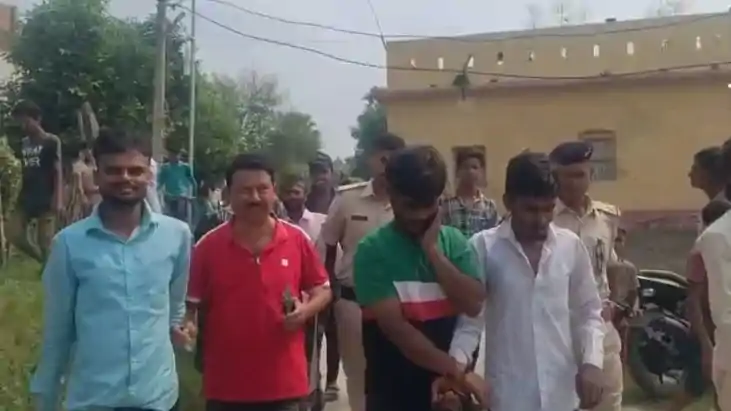 Public beat miscreants Muzaffarpur