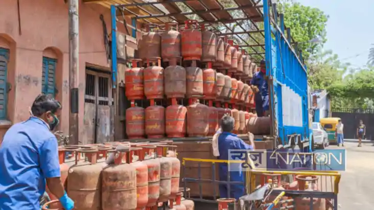 LPG gas cylinder Price: LPG गैस सिलेंडर के दामों में 50 रुपय