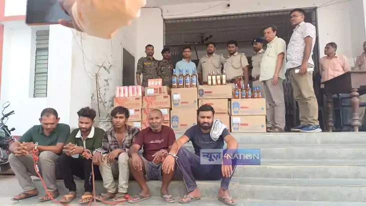 Bihar News : मुजफ्फरपुर में गिट्टी बालू दुकान की आड़ में शराब