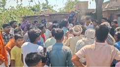 Bihar News : गोपालगंज में फांसी के फंदे से लटकता मिला महिला का शव, परिजनों ने हत्या का लगाया आरोप 