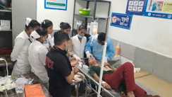 Bihar News : मुंगेर में हाईवे पर 'लव ट्रेनिंग' पड़ी भारी, प्रेमिका को बाइक सिखा रहा था प्रेमी, अनियंत्रित होकर सड़क किनारे ट्रक में मारी टक्कर 