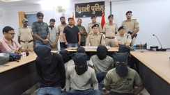 हाजीपुर पुलिस की बड़ी कार्रवाई: 6 लूट और गोलीबारी की घटनाओं का खुलासा, 7 शातिर अपराधी गिरफ्तार