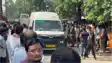 नो-एंट्री में घुसे ट्रक ने ली छात्रा की जान: तीसरा बड़ा हादसा होने पर फूटा लोगों का गुस्सा, सड़क जाम कर किया प्रदर्शन