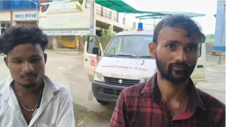 बांका में सनसनीखेज वारदात: मकई के खेत से महिला का अर्धजला शव