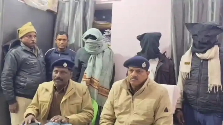 फतुहा पुलिस के चक्रव्यूह में फंसे 25 लाख के केमिकल तस्कर, दब