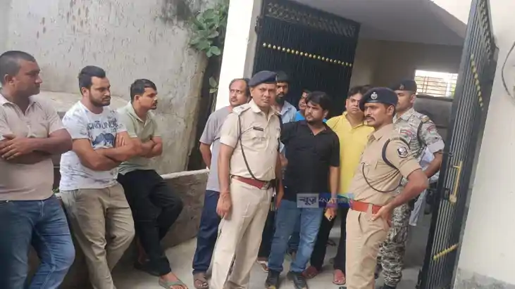 Bihar News:रात में घर में घुसे चोरों ने की बेरहमी से हत्या, Bihar News:रात में घर में घुसे चोरों ने की बेरहमी से हत्या,