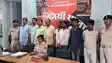 Bihar News : कैमूर पुलिस ने अवैध वसूली रैकेट का किया भंडाफोड़, 4 पुलिसकर्मियों सहित 9 को किया गिरफ्तार, मचा हड़कंप 