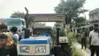 Bihar Road Accident : औरंगाबाद में ट्रैक्टर और कार के बीच हुई भीषण टक्कर, मेले से लौट रहे एक ही परिवार के तीन लोगों की हुई मौत, तीन की हालत गंभीर