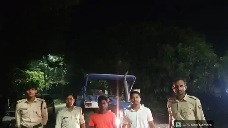 Bihar Crime: खनन माफियाओं पर कसा शिंकंजा, दरभंगा में एक ट्रै
