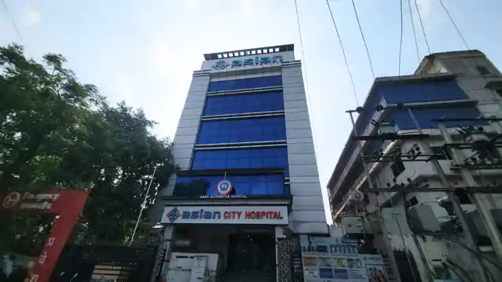 Bihar News : पटना में एशियन अस्पताल की छठी मंजिल से कूदकर IT