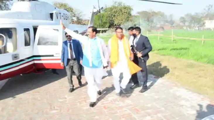 हवा में डिप्टी सीएम का चॉपर बना धुआं-धुआं! कराई गई इमरजेंसी 