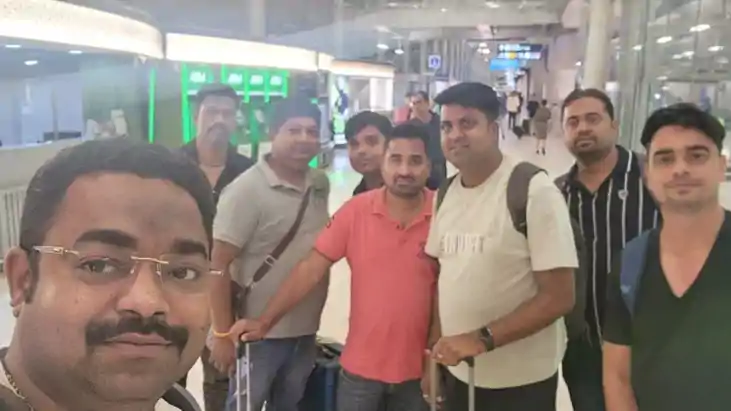 रोहतास में भाई-भाभी और पत्नी संग मिलकर बनाई फर्जी वेबसाइट, 2