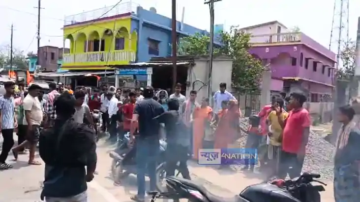 Bihar Road Accident : कटिहार में तेज रफ़्तार ट्रक ने बाइक सवा