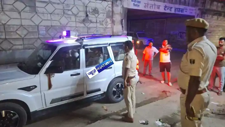 Muzaffarpur Biker Flees After Jewelry Theft 