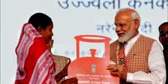Modi cabinet - रक्षा बंधन पर मोदी कैबिनेट ने बहनों को दिया तोहफा, एलपीजी पर इतने रुपए की सब्सिडी का ऐलान