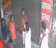 जनप्रतिनिधि अपने गुर्गों के साथ मिल कर कर रहे थे एक युवक की पिटाई, वायरल वीडियो में दिख गया कारनामा