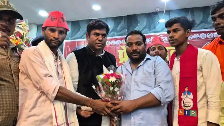 UP News : यूपी के लखीमपुर खीरी से निषाद आरक्षण पर मुकेश सहनी