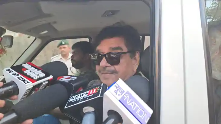 Bihar News : राजद सुप्रीमो लालू प्रसाद यादव से मिले TMC सांस