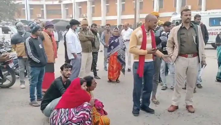 पटना में 'मौत' की दस्तक: घर के बाहर बैठा था शख्स, तभी आए अपर