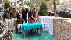 Banka News : बांका में डाक पार्सल वाहन से लाखों की विदेशी शराब पुलिस ने किया बरामद, दो तस्कर गिरफ्तार