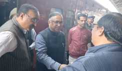 अगले 48 घंटों में होगी बड़ी घोषणा: बेतिया-कुमारबाग रेलखंड के दोहरीकरण कार्य का DRM ने किया फाइनल निरीक्षण,  जल्द शुरू होगा परिचालन