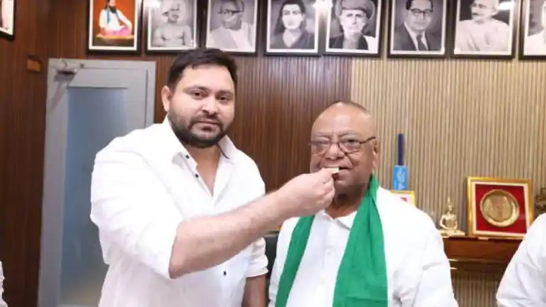 तेजस्वी यादव 