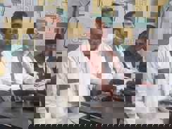 लालू परिवार में भारी बगावत: तेज प्रताप ने पार्टी के दिग्गजों को बताया 'जयचंद', मुकेश रोशन पर लगाया सुपारी देने का संगीन आरोप