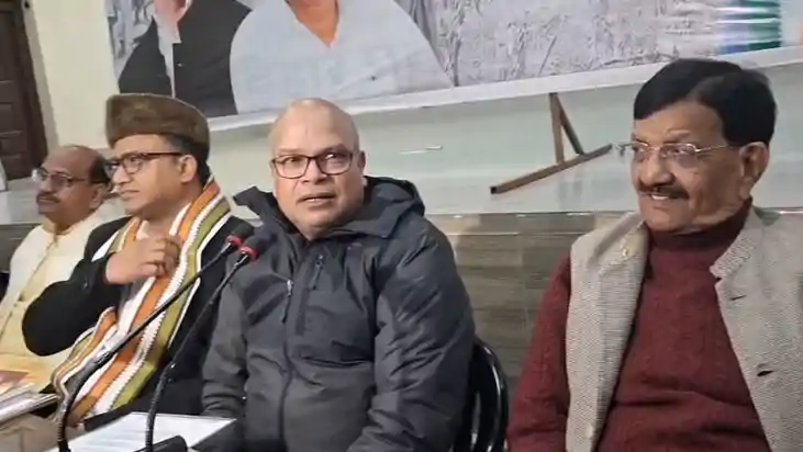 कांग्रेस में रार! मनरेगा बचाने चले थे राजेश राम, लेकिन अपनी 